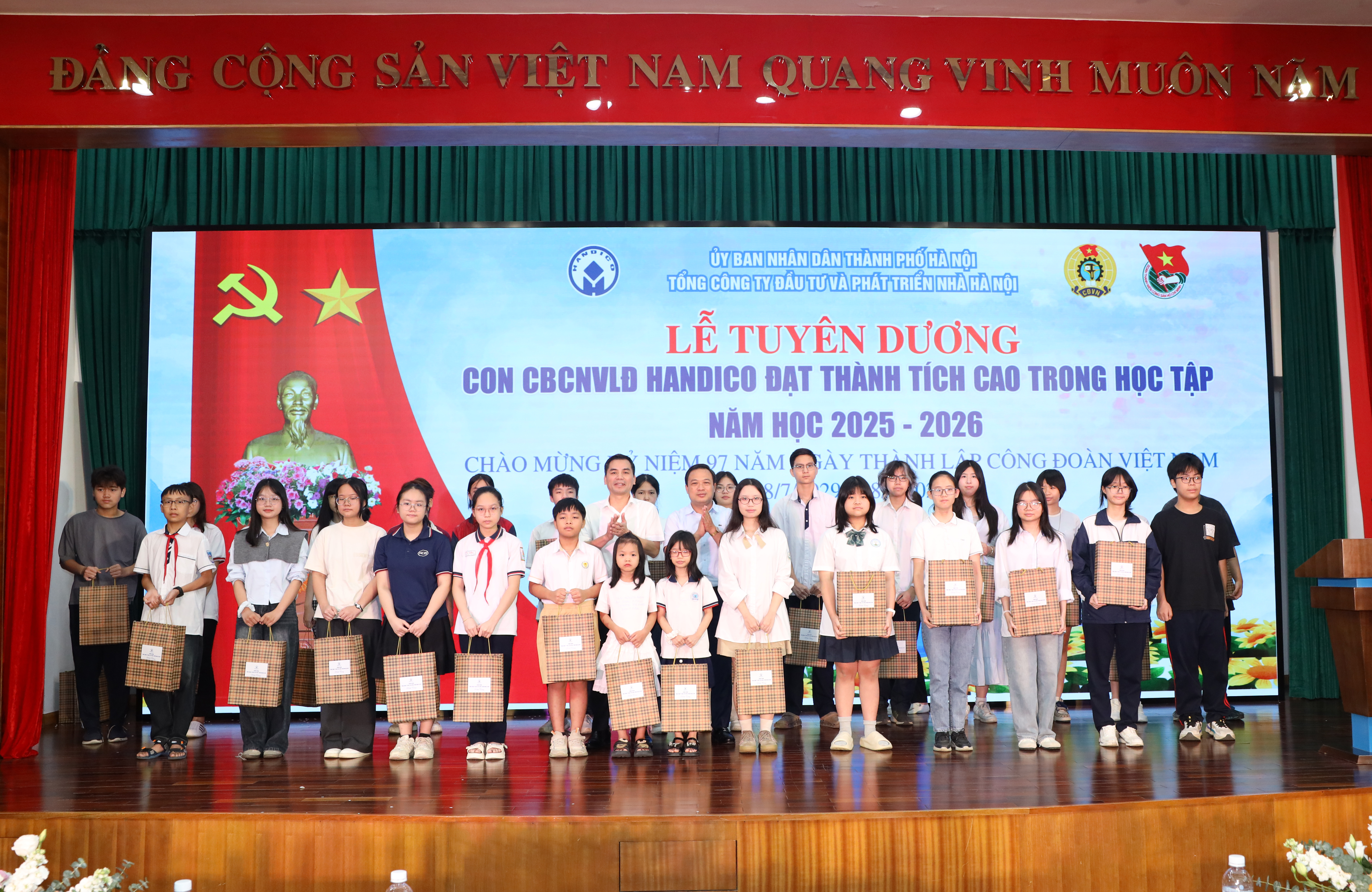 HANDICO vinh danh học sinh đạt thành tích cao trong học tập năm học 2025 - 2026